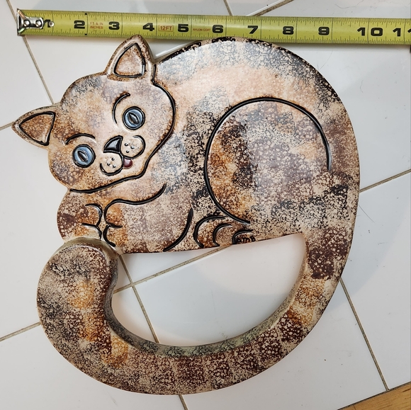 Ceramic glaze calico cat 3D wall art - Picture 2 of 3